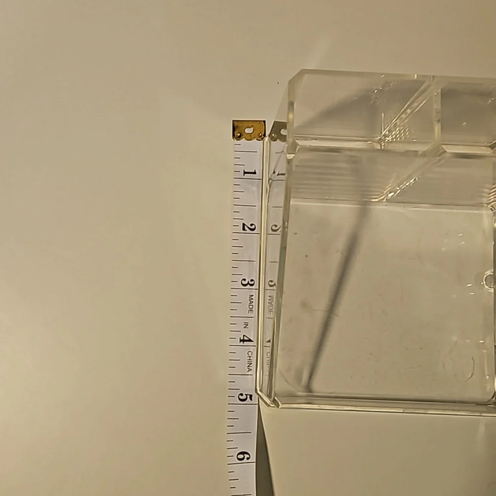 Acrylic makeup organizer